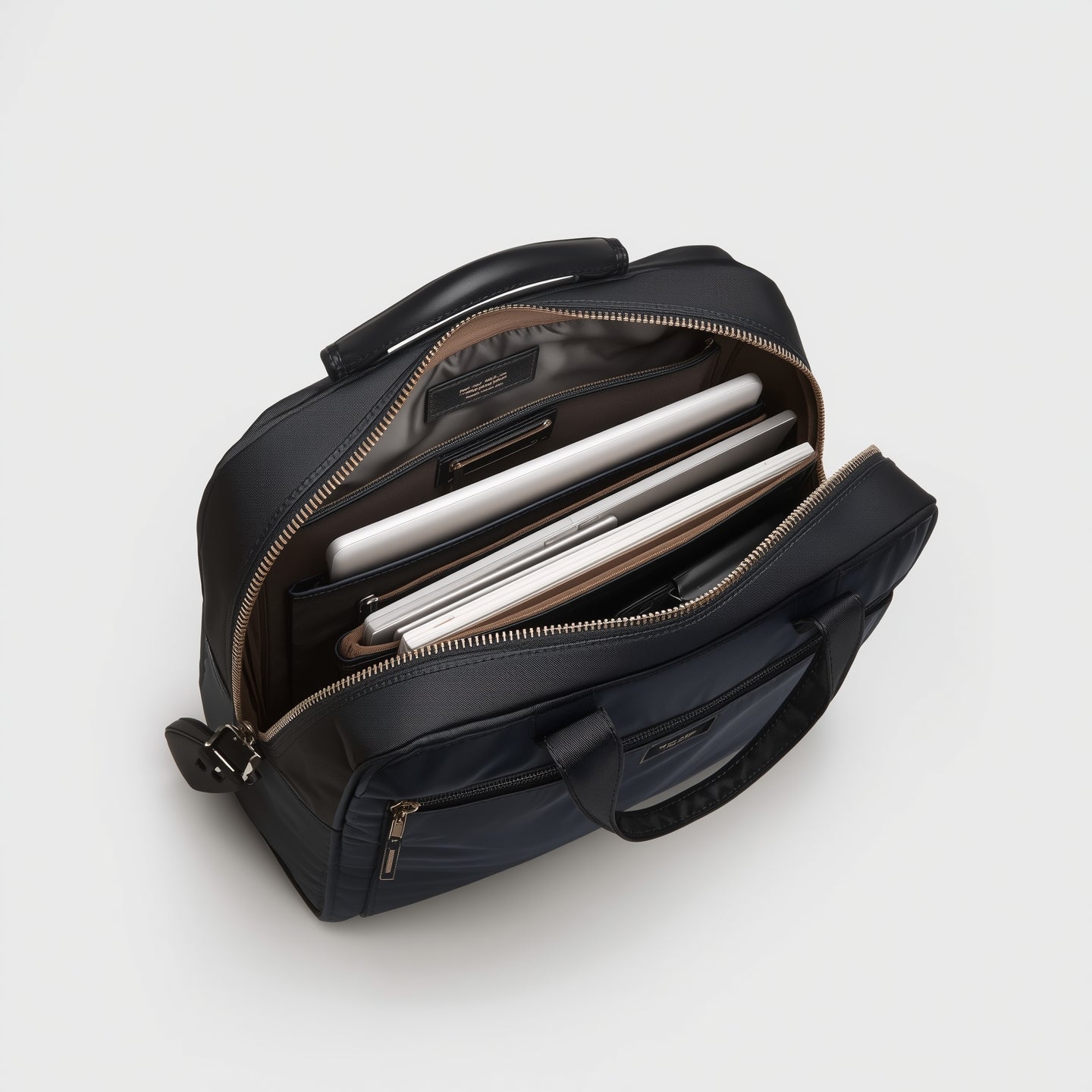 Business Travel Bag – Laptop-Friendly, Spacious & Professional Carryall
