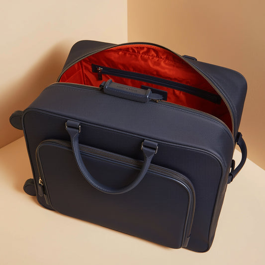 Expandable Travel Bag – Spacious, Durable & Adjustable for Every Journey