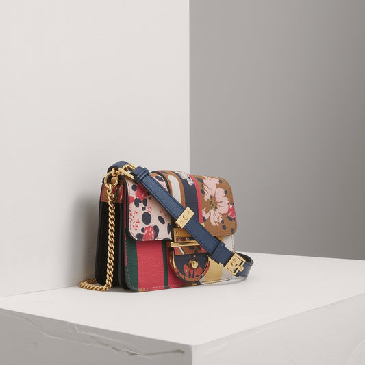 Mini Crossbody Bag – Compact, Stylish & Hands-Free Everyday Bag